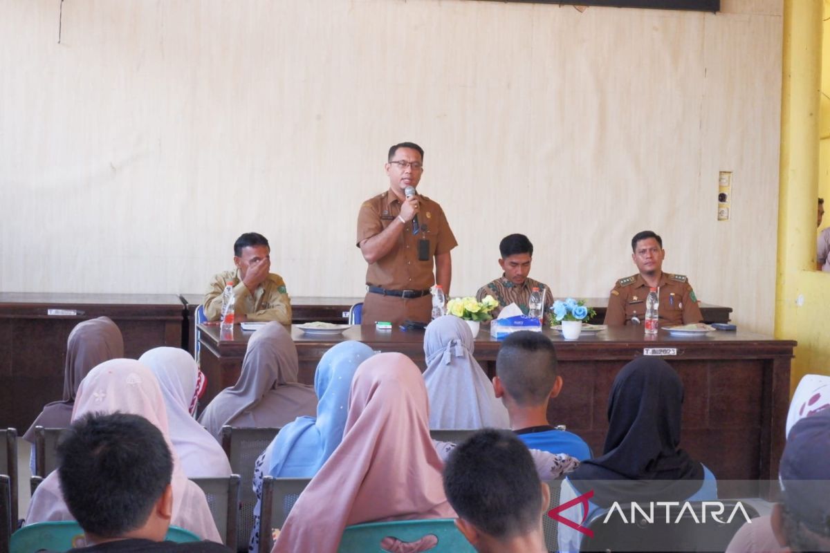 Kemensos berikan bantuan kepada anak yatim piatu di Padangsidimpuan