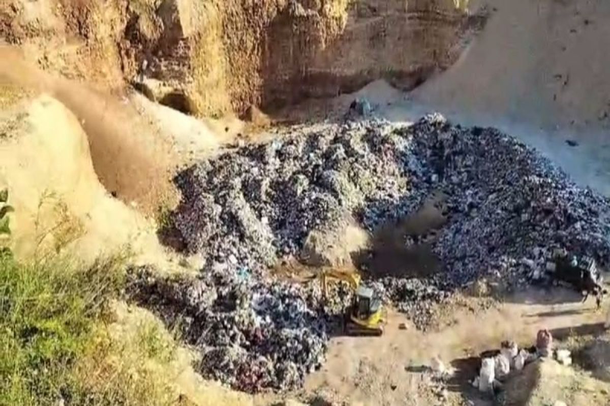 Pemkab DIY sayangkan pembuangan sampah di bekas tambang di Gunungkidul