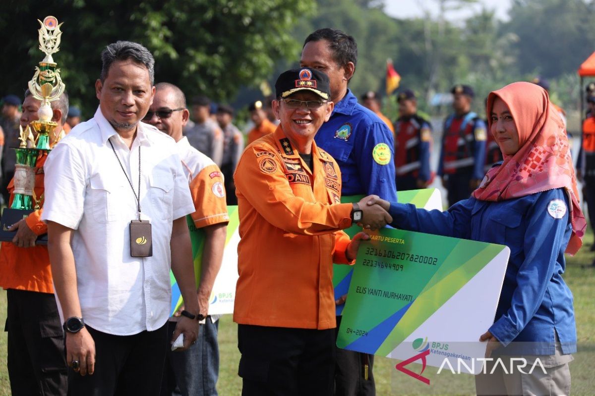 413 relawan bencana Kabupaten Bekasi kini terlindungi program BPJAMSOSTEK