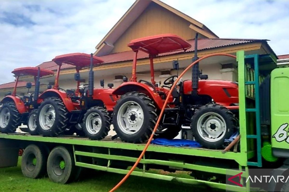 Gorontalo Utara terima bantuan alat mesin pertanian dari Kementan