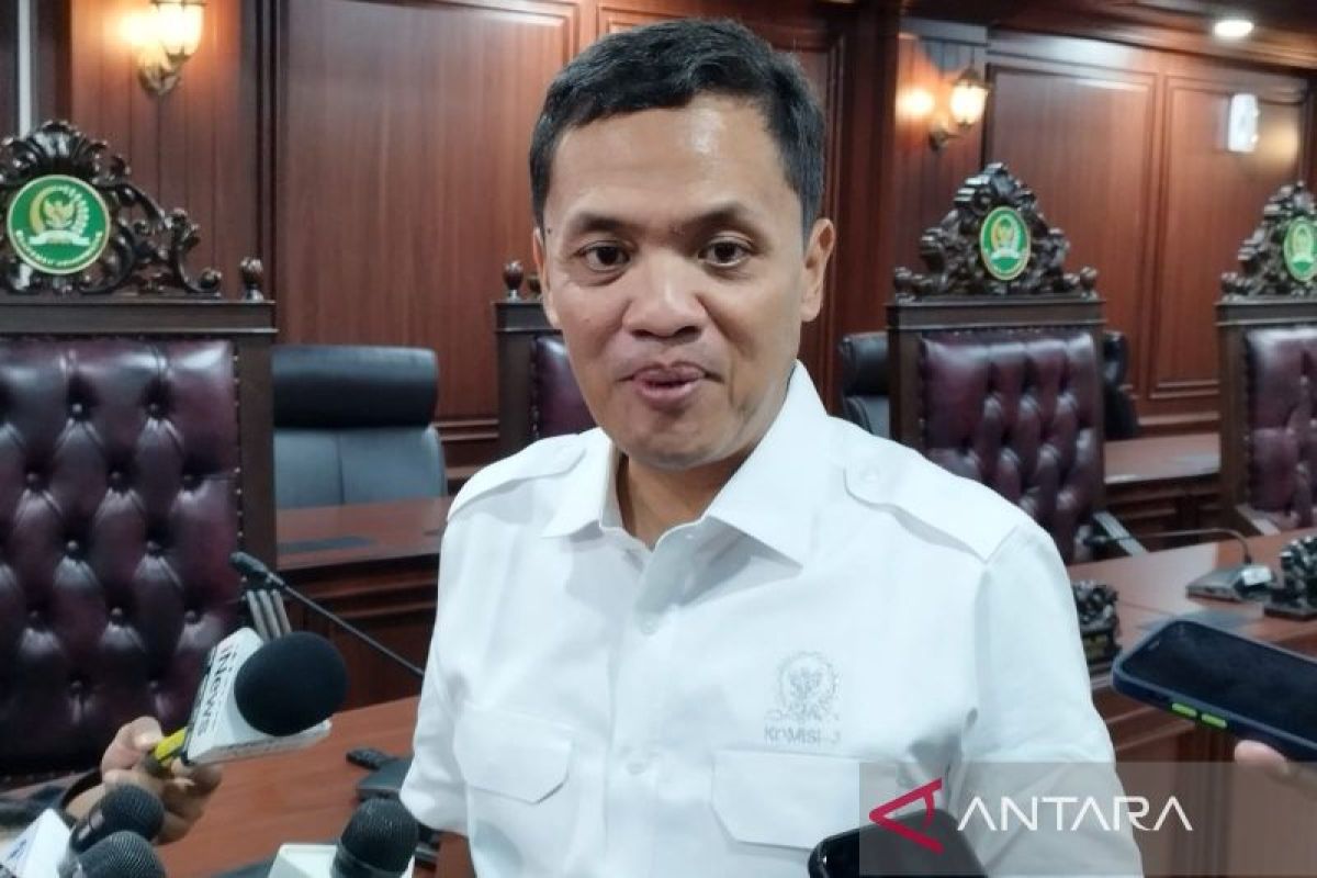 Habiburakhman, semakin banyak jabatan menteri semakin baik