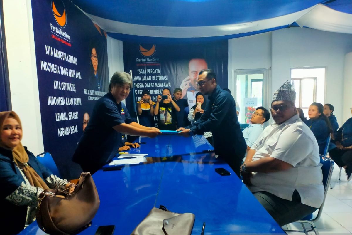 Adrey Laikun daftar Bacalon Wakil Wali Kota Manado di Nasdem