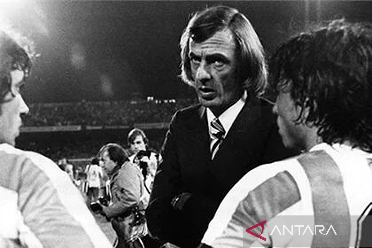 Pelatih legendaris Argentina Cesar Luis Menotti meninggal dunia