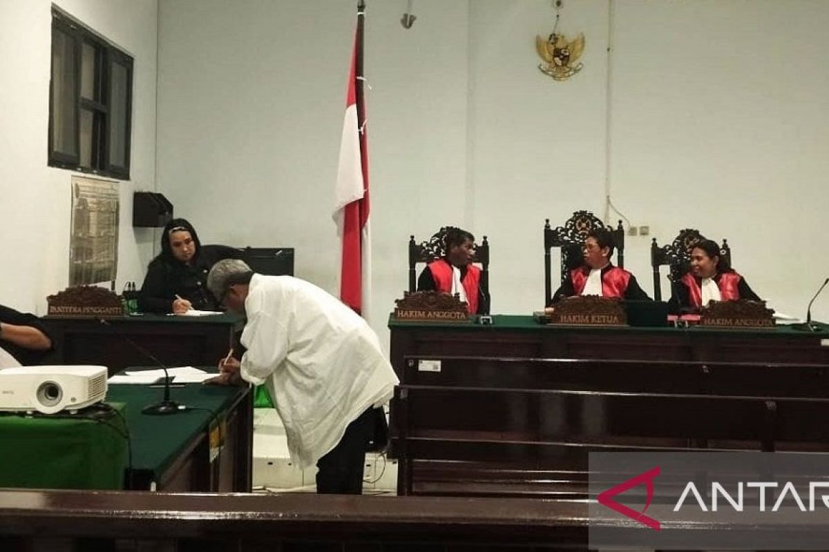 Hakim PN Ambon vonis terdakwa narkoba lima tahun penjara