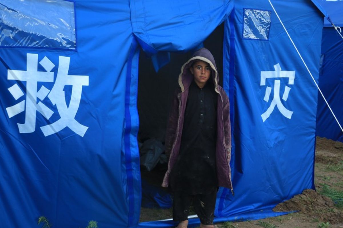 Tenda dari China jadi tempat berlindung korban banjir di Afghanistan