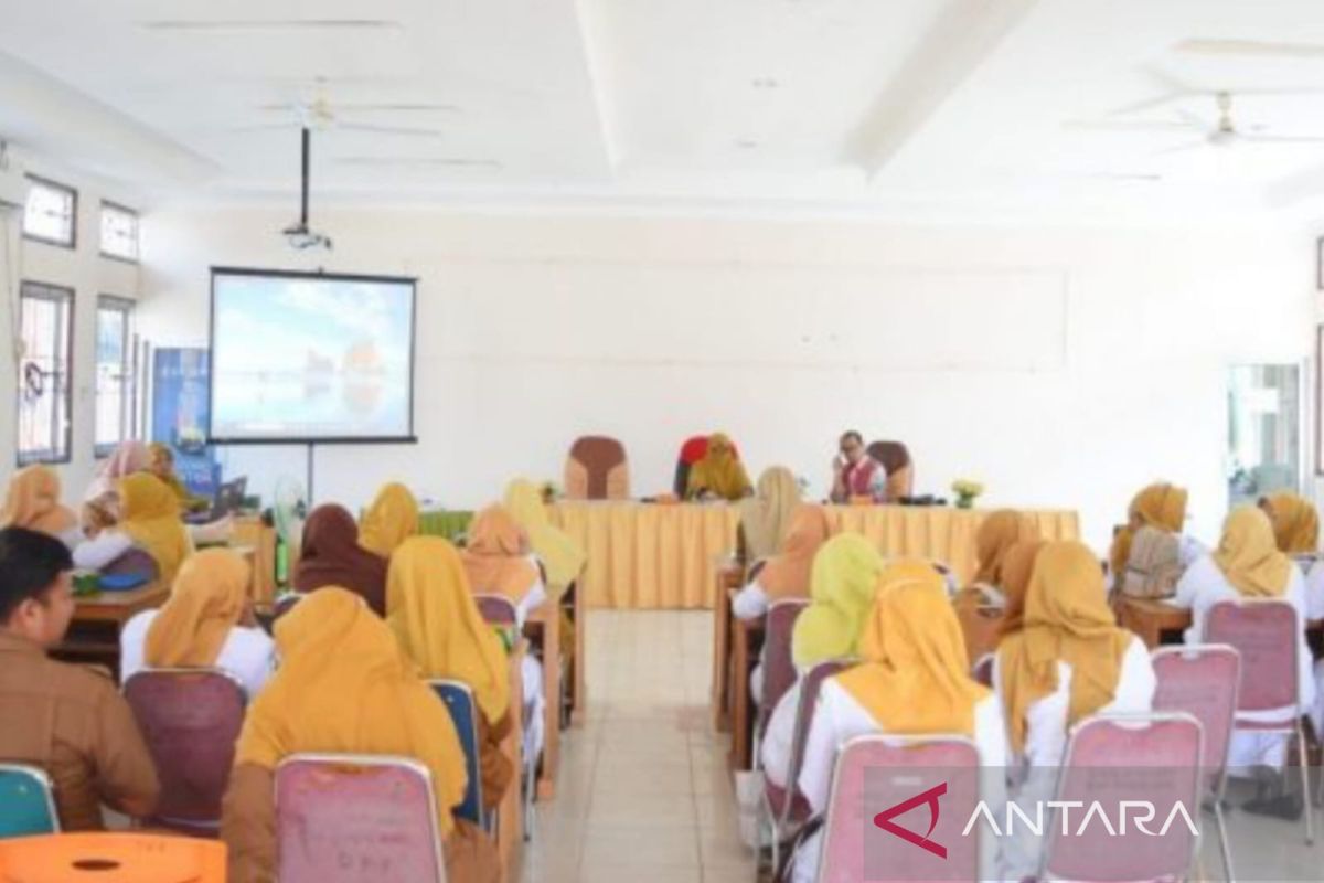 Dinkes Solok evaluasi program intervensi spesifik tangani stunting