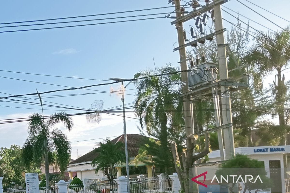 Dishub berupaya perbaiki 3 ribu lampu jalan rusak di Kota Bengkulu