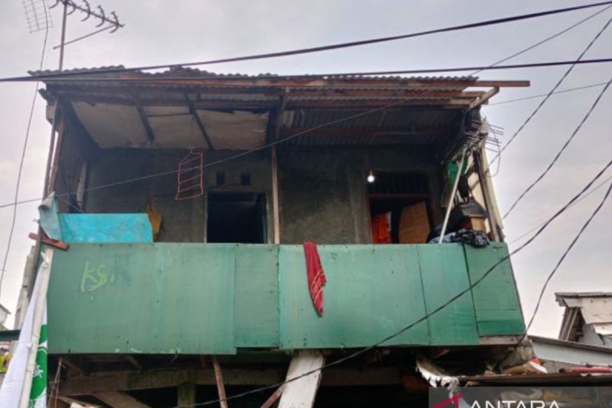 Pemprov DKI renovasi belasan rumah kumuh di Tanah Tinggi