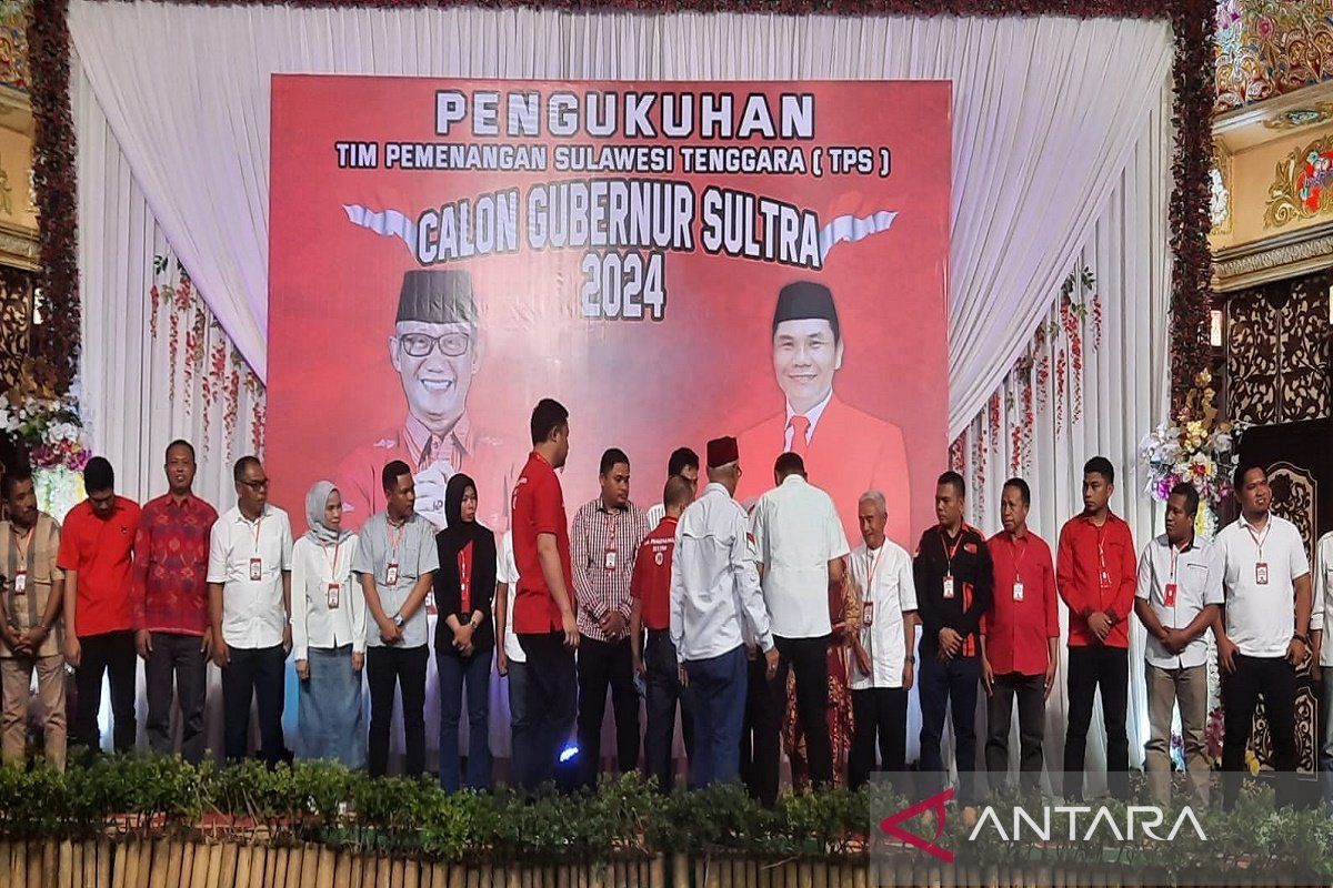 Tim pemenangan Cagub Sultra 2024-2029 Lukman Abunawas dikukuhkan