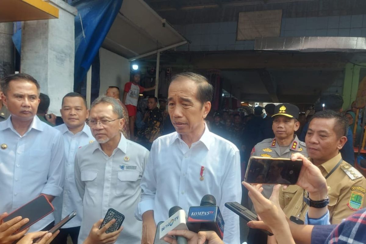 Presiden Jokowi tegaskan saat ini tidak ada pengajuan percepatan Pilkada