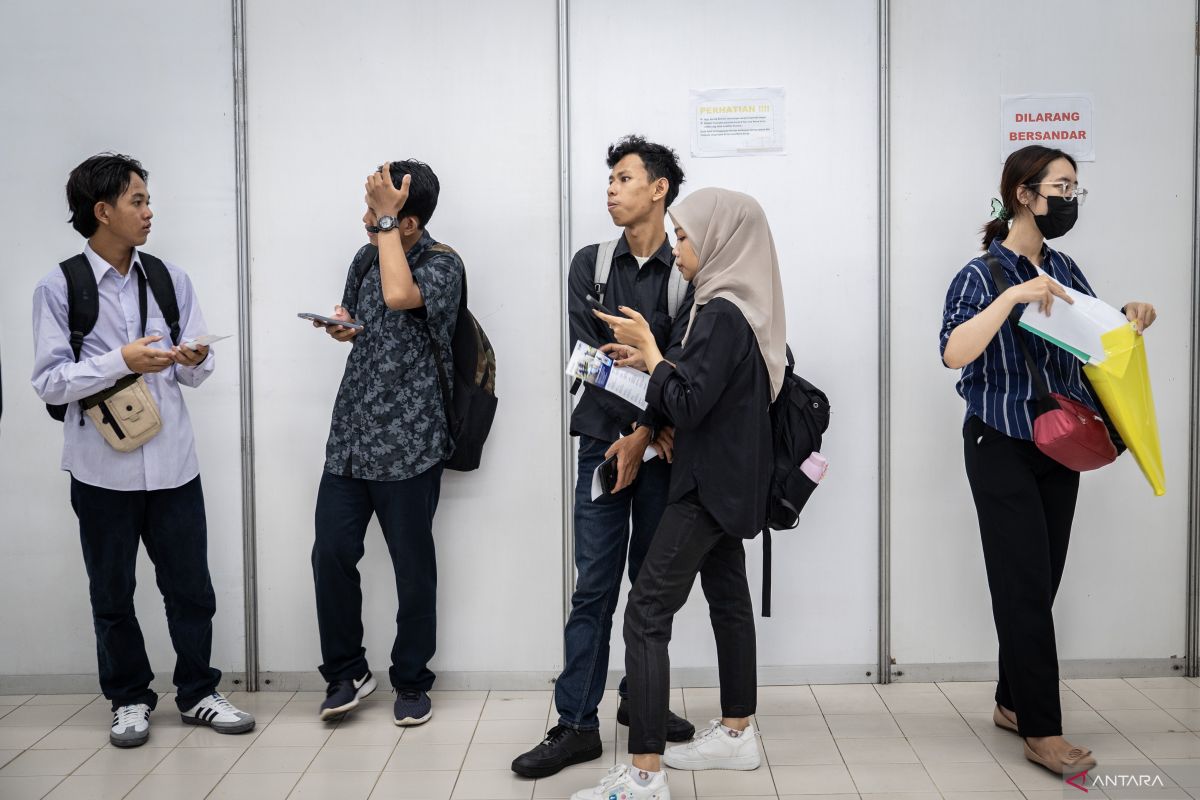 Pengangguran terbuka di Riau 3,85 persen