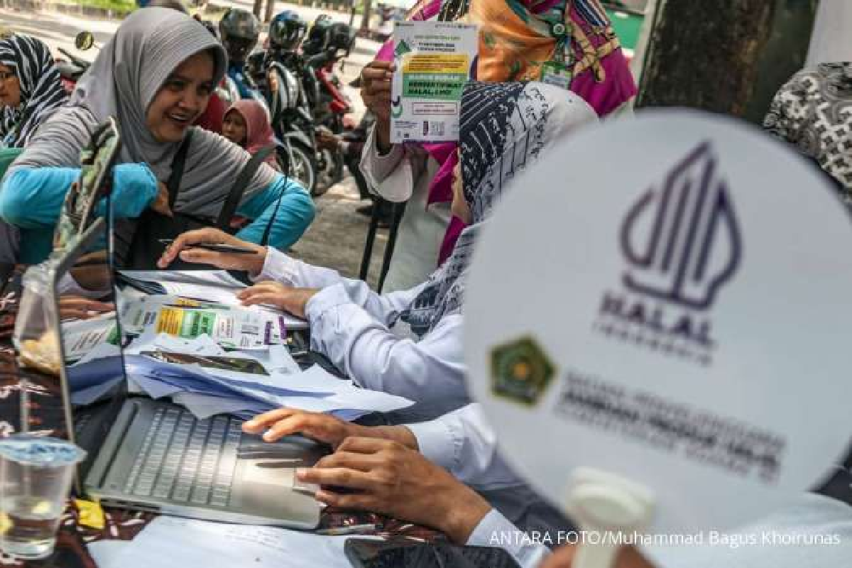 YLKI sebut sertifikasi halal penting sebagai standar tertinggi produk