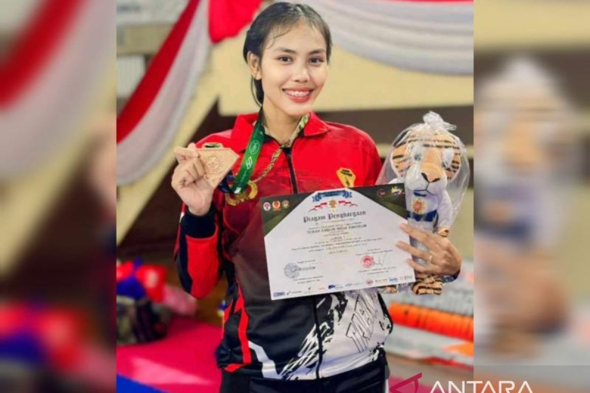 Srikandi asal Polda Babel raih medali emas dalam kejuaran Taekwondo Pangkostrad Cup 2024