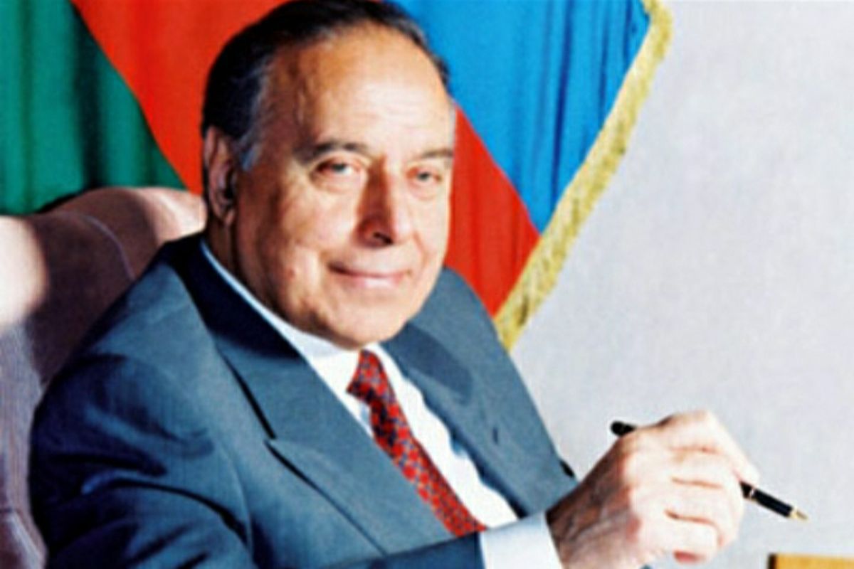 Memperingati 101 tahun Heydar Aliyev, Bapak Reformasi Azerbaijan