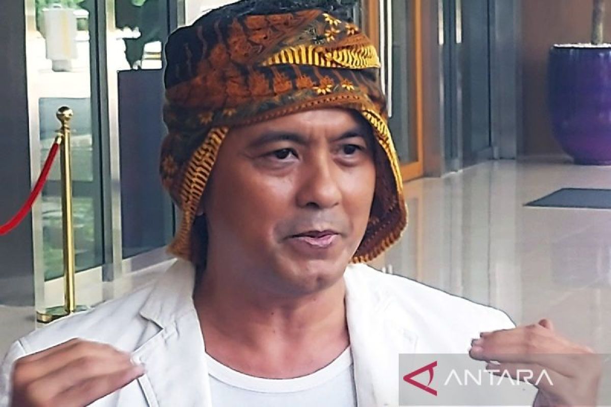 Satu kali ijab langsung sah, Rizky Febian nikahi Mahalini