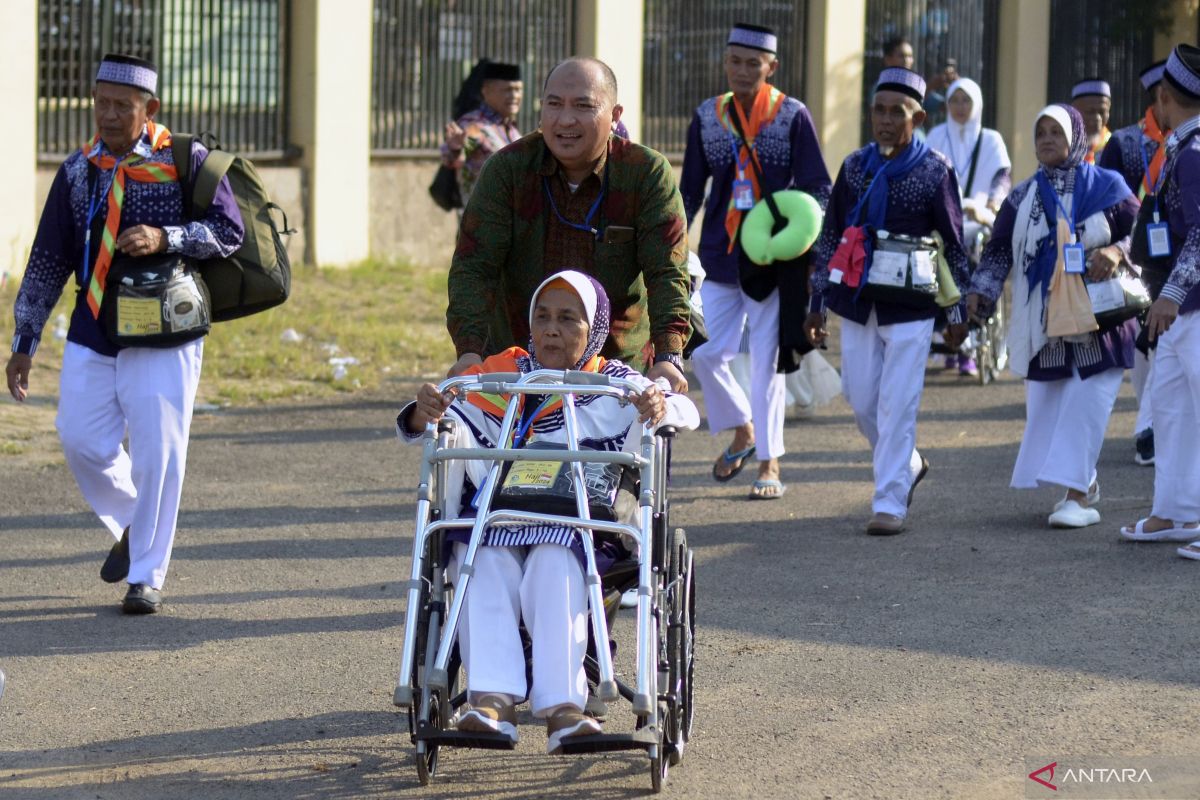 Legislator: Kesuksesan haji bergantung profesionalitas petugas haji