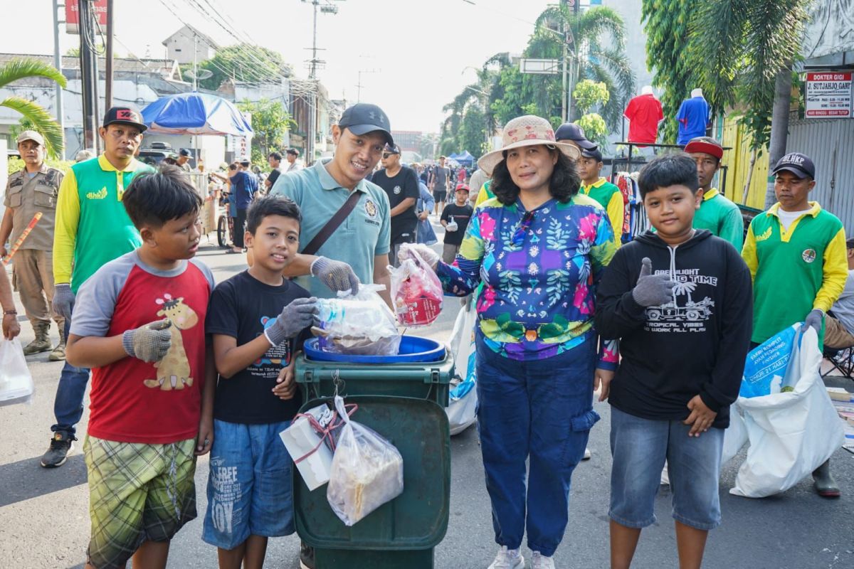 Pj Wali Kota Kediri sosialisasikan pembatasan plastik sekali pakai