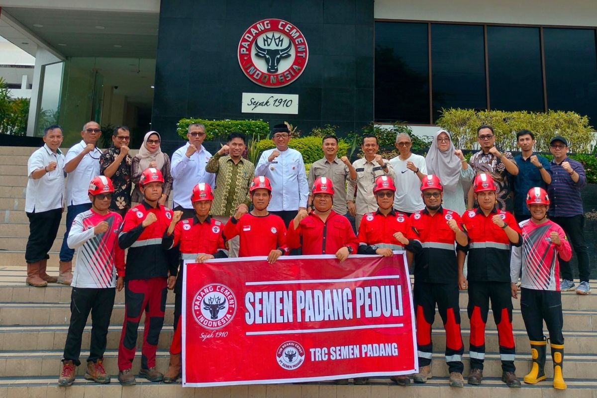 Semen Padang kirim TRC ke lokasi Galodo Agam dan Tanah Datar