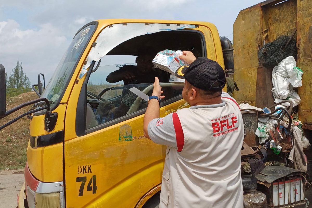 BFLF bagikan ratusan paket kebersihan tingkatkan kesadaran hidup bersih