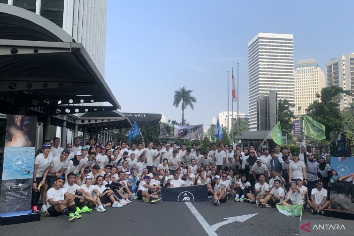 Adidas Indonesia merayakan tahun kedua "Move For The Planet"