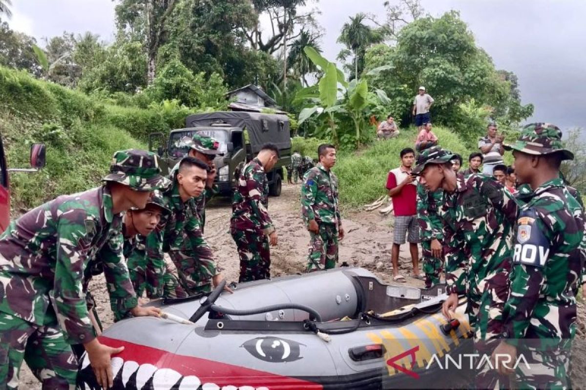 Cold lava flood: Navy troops join search and rescue efforts