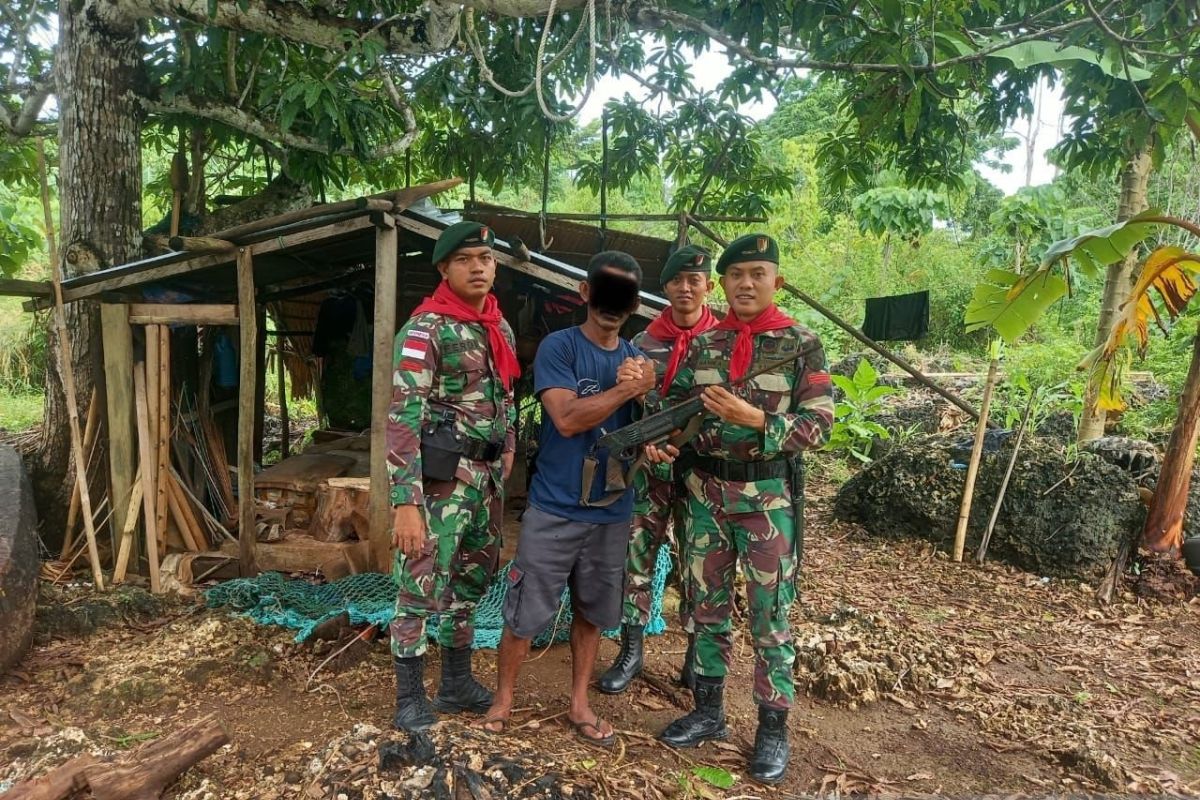 TNI amankan tiga pucuk senjata api ilegal dari warga Tanimbar Maluku