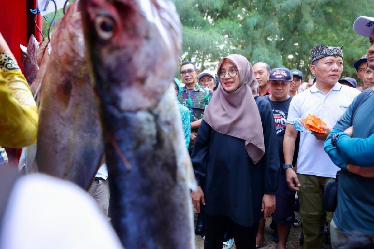 Cepy mancing mania ramaikan Banyuwangi Fishing Festival