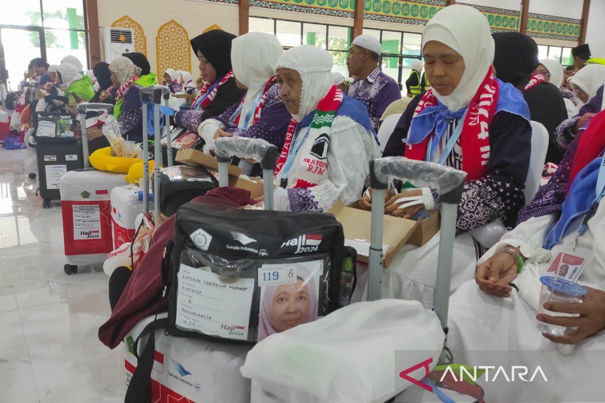 Embarkasi Banjarmasin berangkatkan Kloter 02 dari Kota Banjarmasin 