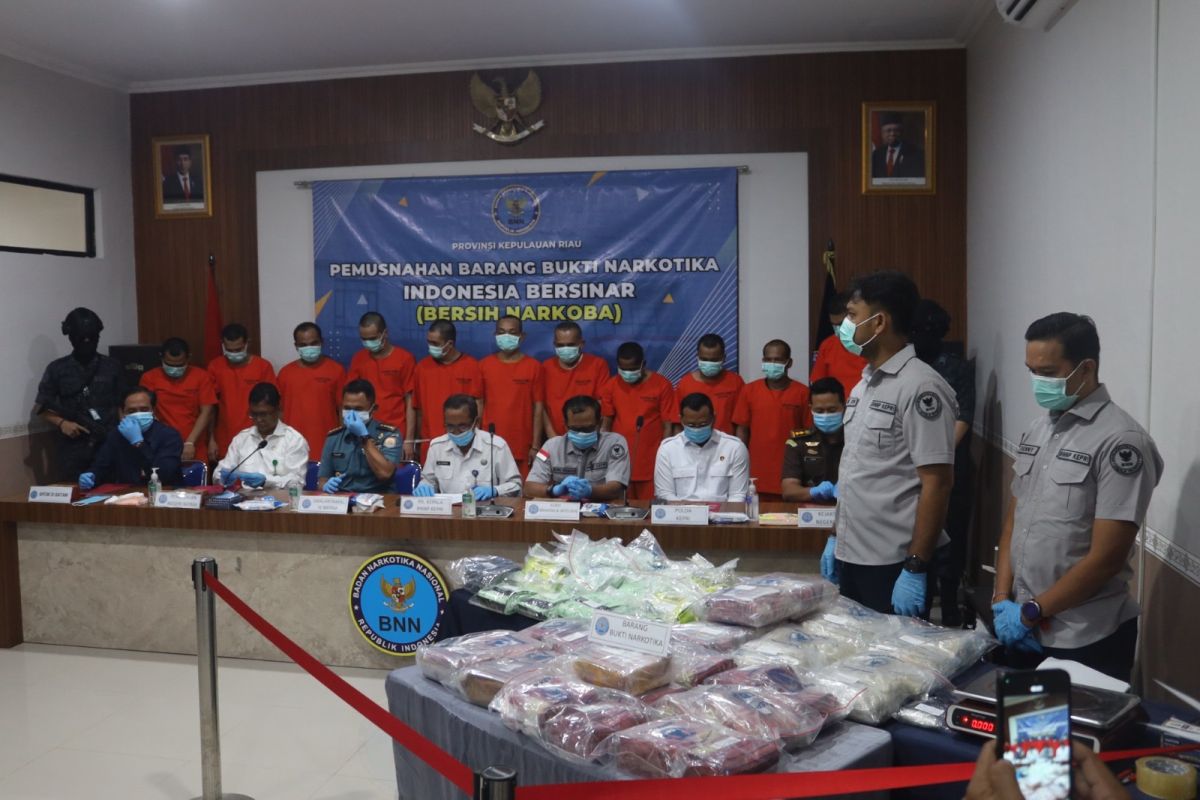 BNNP Kepri musnahkan sebanyak 43.543 gram sabu-sabu dan ekstasi