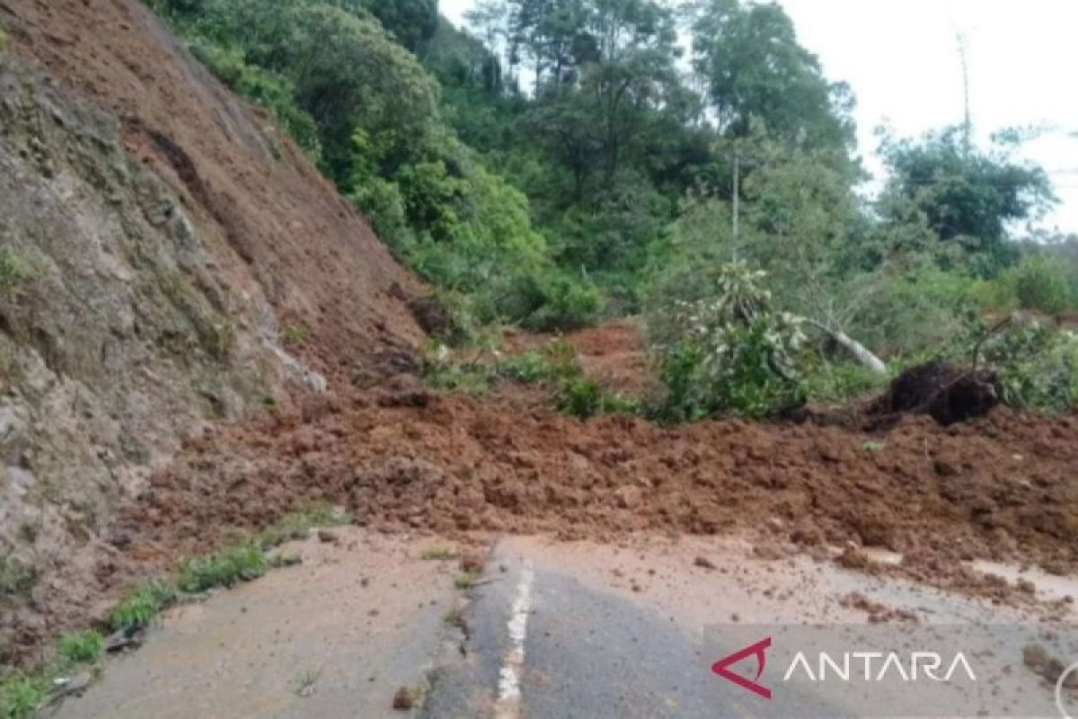 BMKG: Rentetan getaran gempa perbesar kerawanan tanah longsor di Sumatera Barat