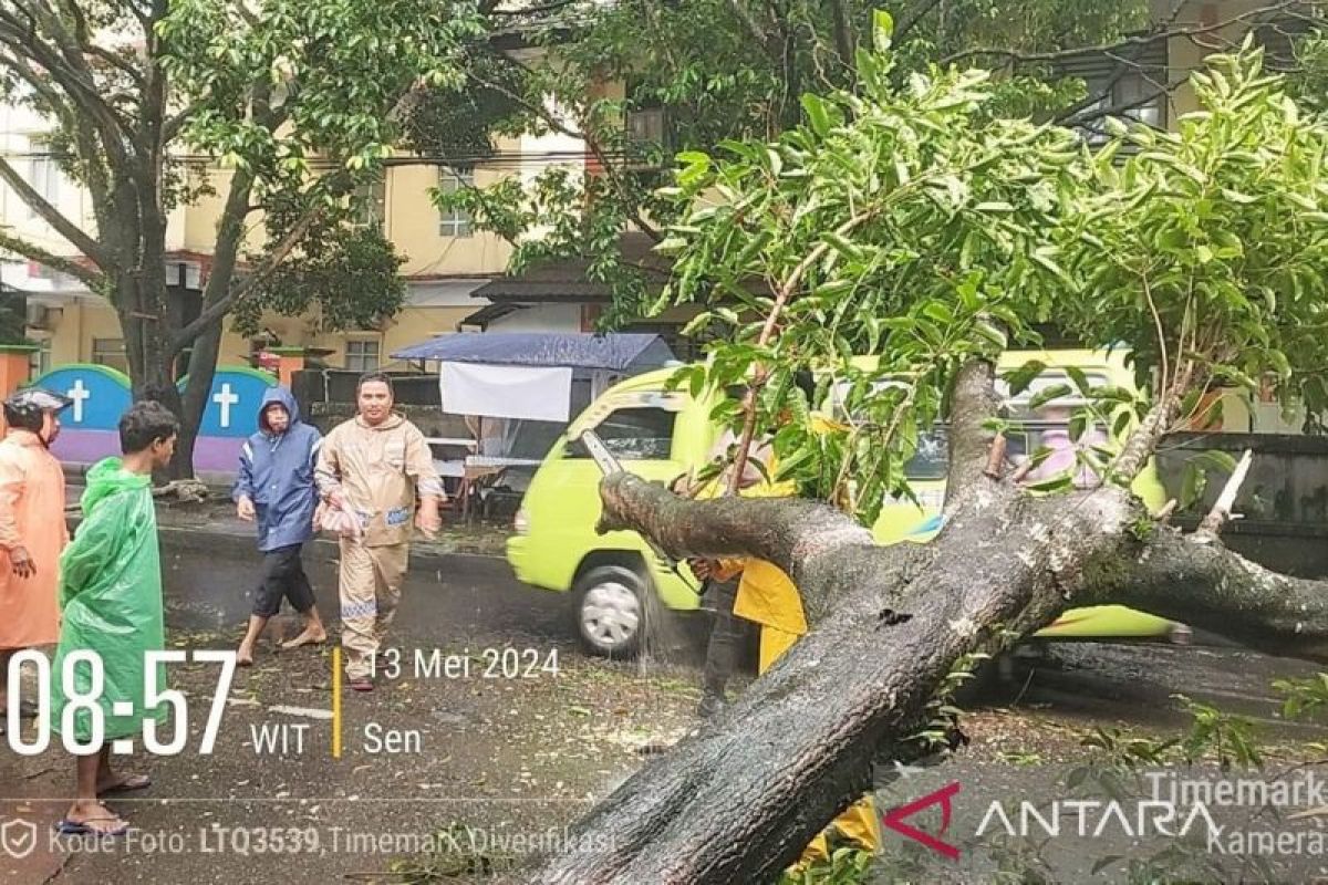 Polresta Ambon  imbau warga waspadai ancaman bencana alam