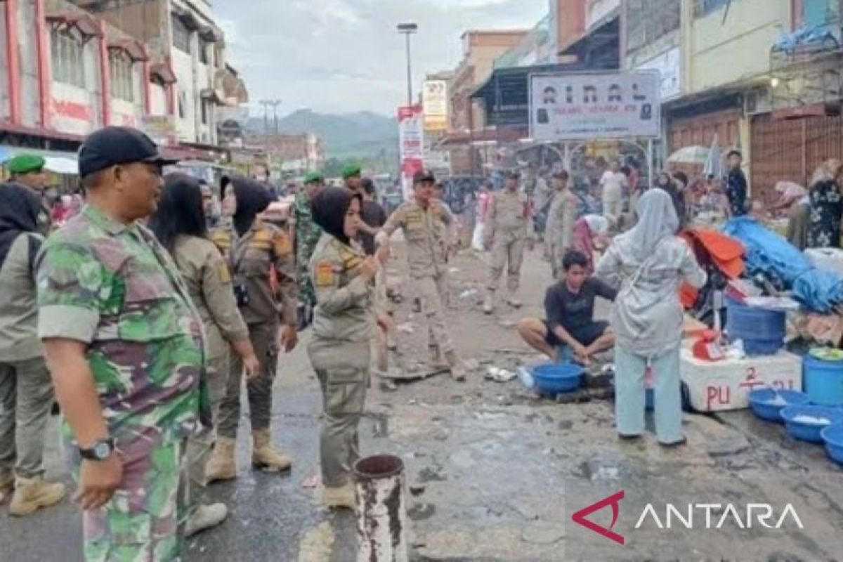 Masyarakat minta PKL Jalan Thamrin Padangsidimpuan kembali ditertibkan