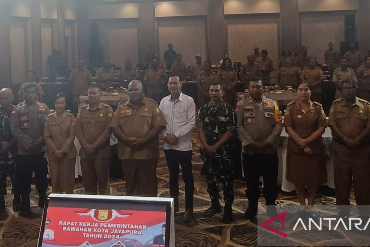 Jayapura luncurkan aplikasi SPP mencocokkan data kependudukan