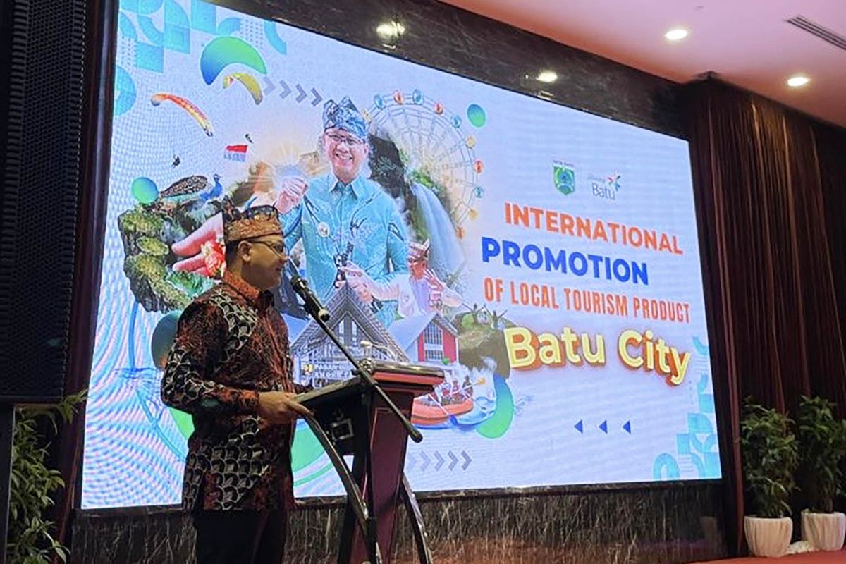 Pj Wali Kota Batu promosikan potensi pariwisata di Malaysia