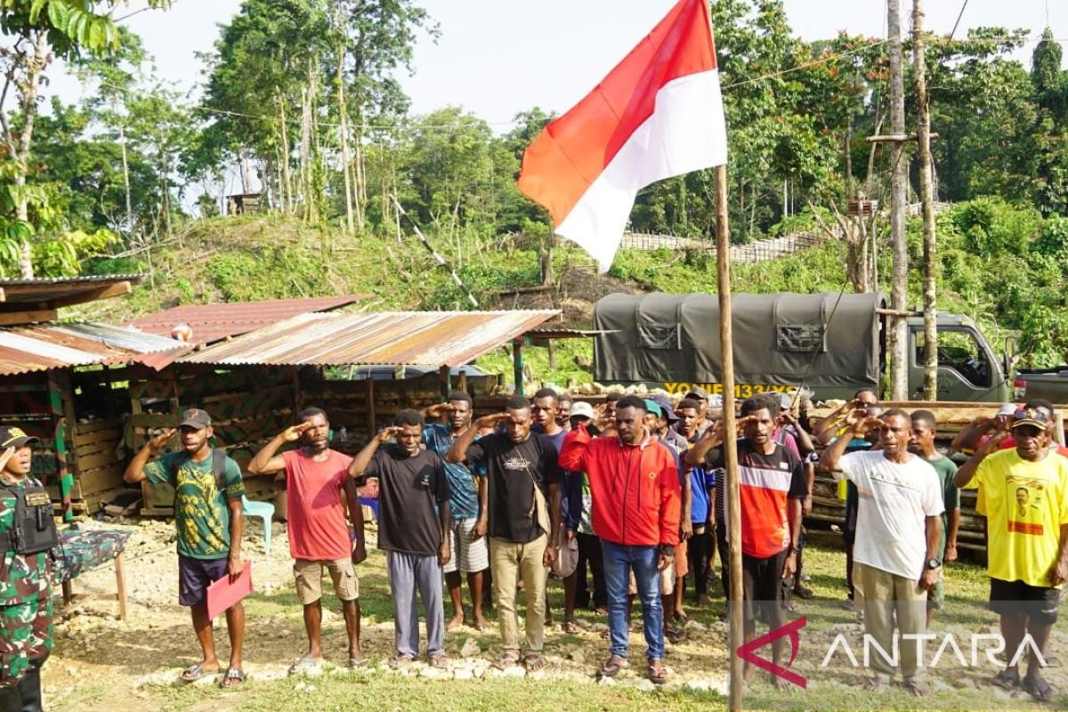 Sekitar 29 mantan pemberontak di barat daya Papua bersumpah setia kepada Indonesia