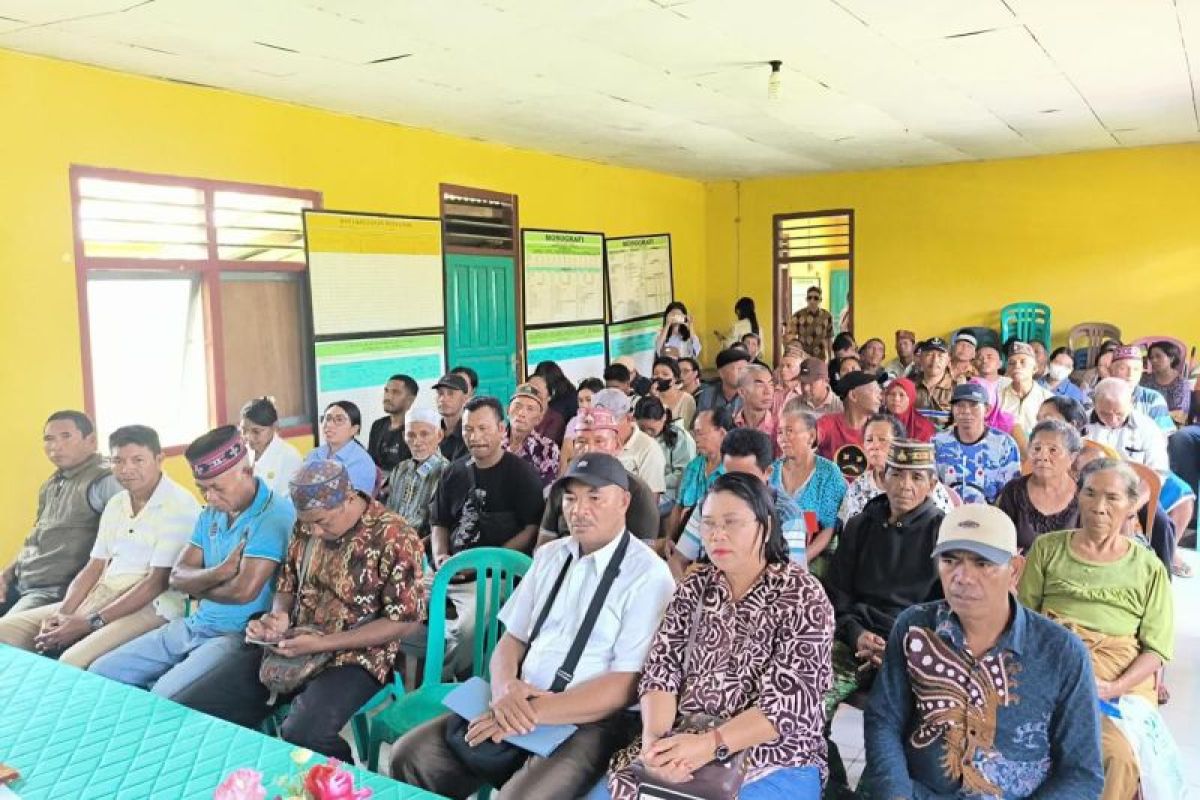 PLN UIP Nusra selesaikan pembayaran kompensasi tahap pertama lahan SUTT PLTMG Flores