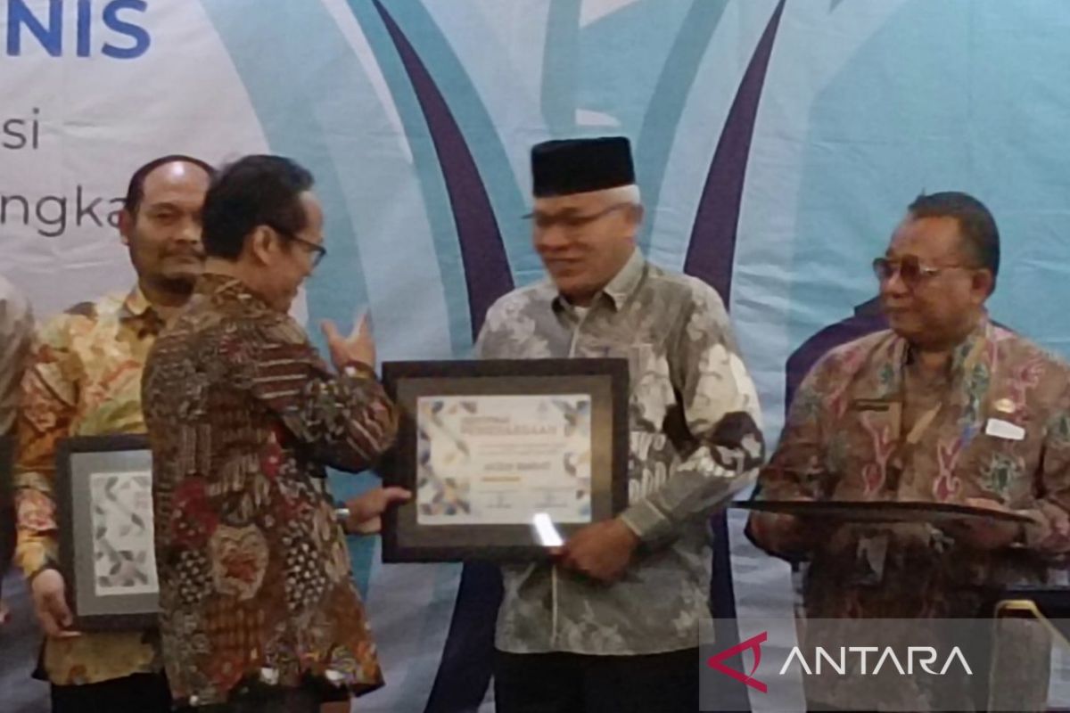 Pemkab Aceh Barat raih penghargaan pengelolaan NIK dari BKN RI