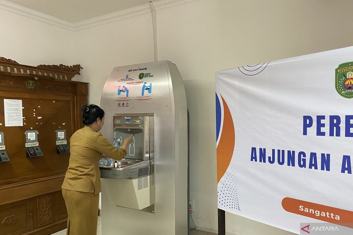 Pemkab Kutim luncurkan 3 anjungan air langsung minum