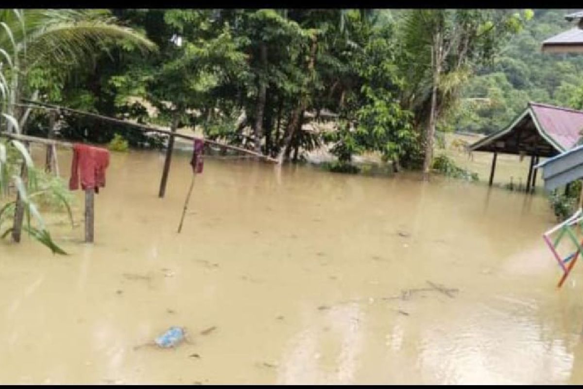 Waspada potensi banjir akibat luapan Sungai Kapuas