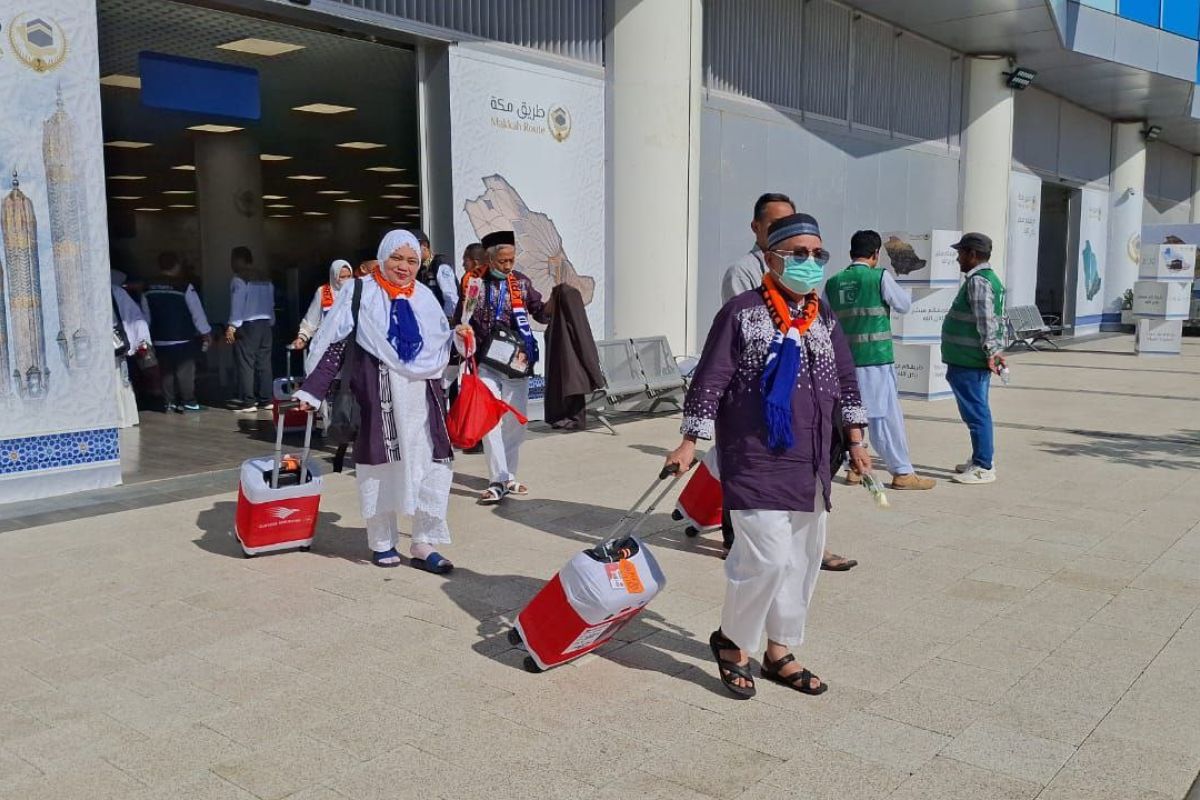 Jamaah calon haji diminta perhatikan alur kedatangan di bandara