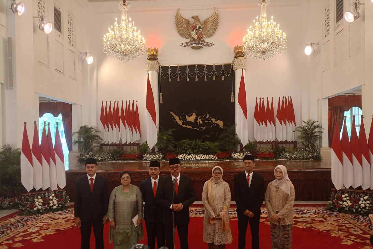 Tujuh anggota LPSK ucapkan sumpah/janji di hadapan Presiden Jokowi