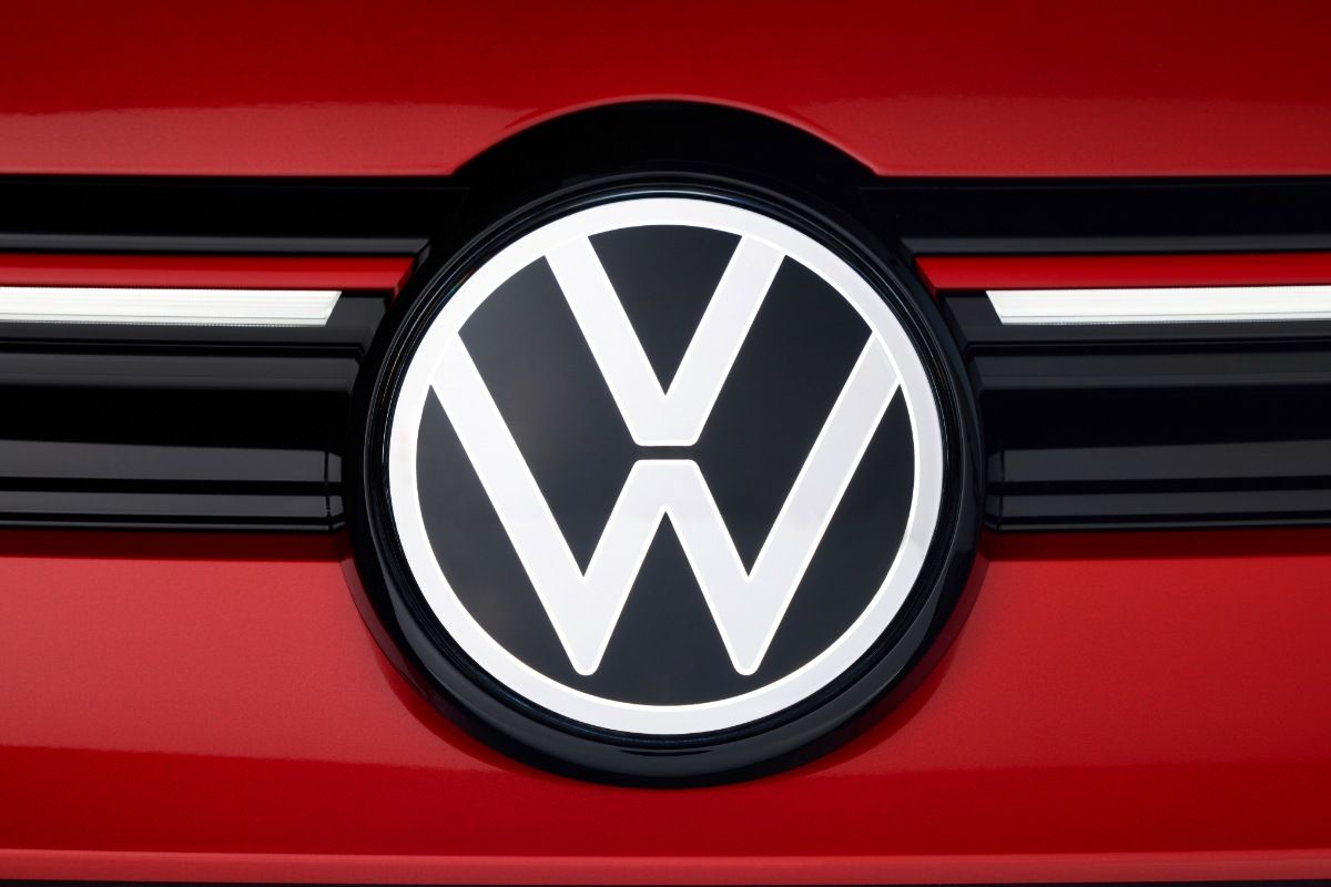 VW bakal kenalkan Golf R 2025 pada 26 Juni