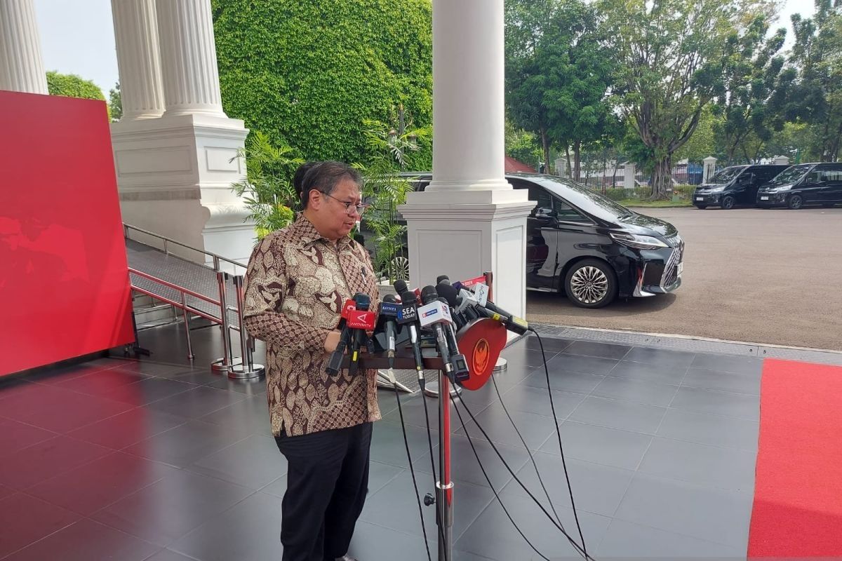 Airlangga tekankan Munas Golkar tetap Desember 2024