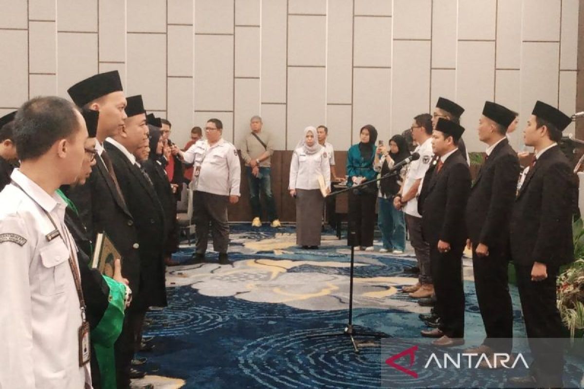 KPU Kota Bengkulu lantik 45 anggota PPK untuk Pilkada 2024