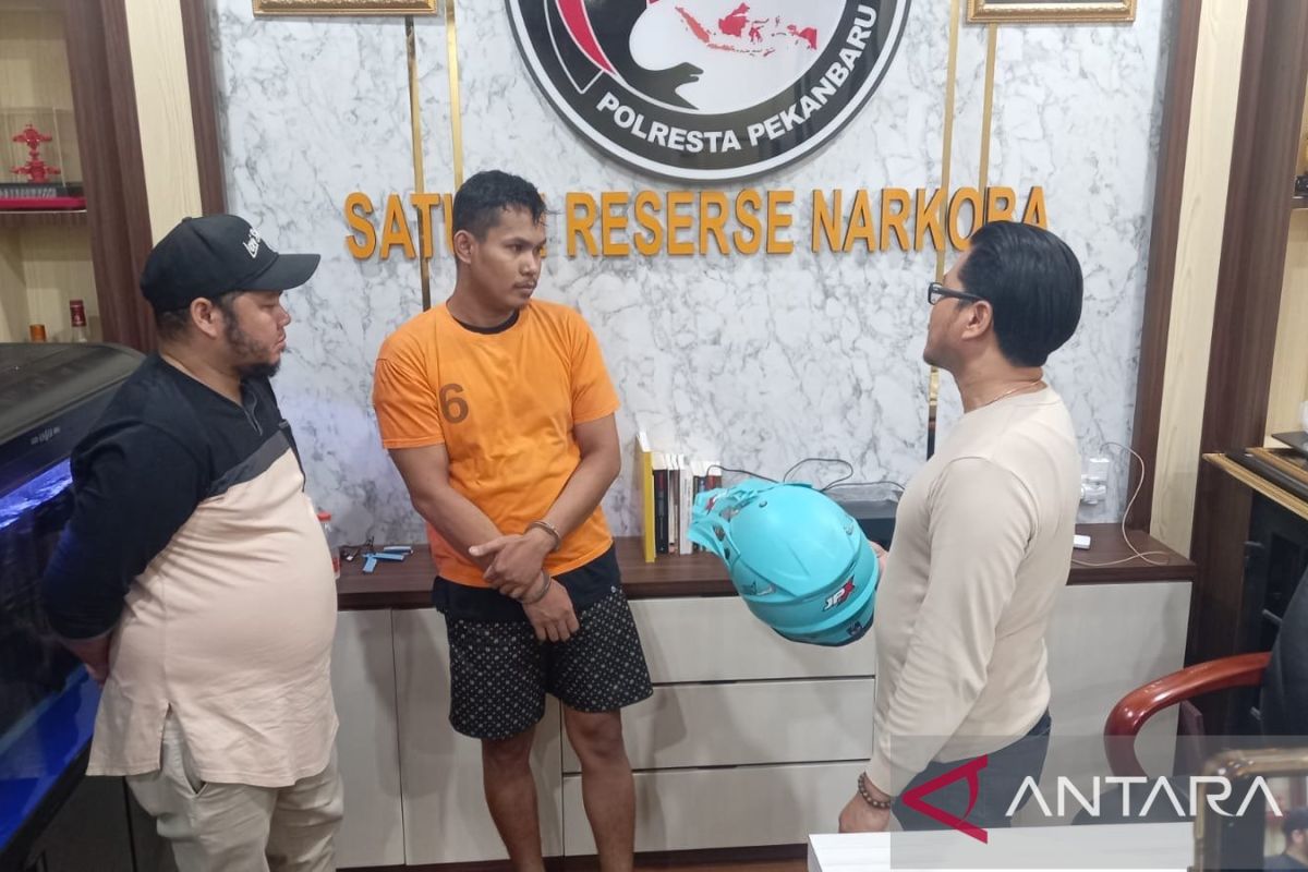 Diselipkan di helm, sabu dari Rohul diselundupkan ke Sulawesi Selatan