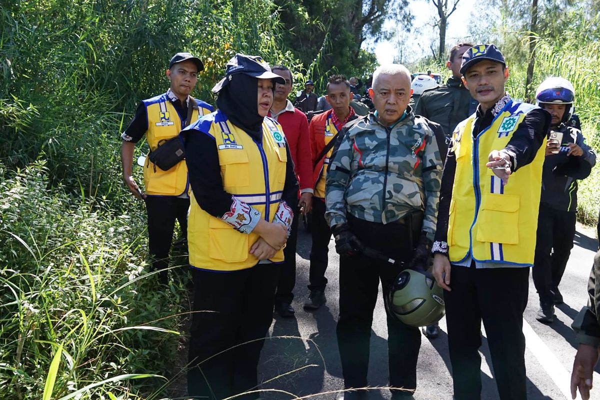 Pemkab Malang tambah rambu jalur TNBTS antisipasi kecelakaan