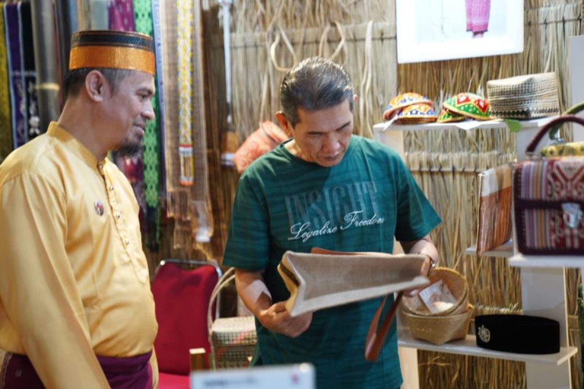 Pemkot Pontianak promosikan kerajinan di Expo Dekranas Solo