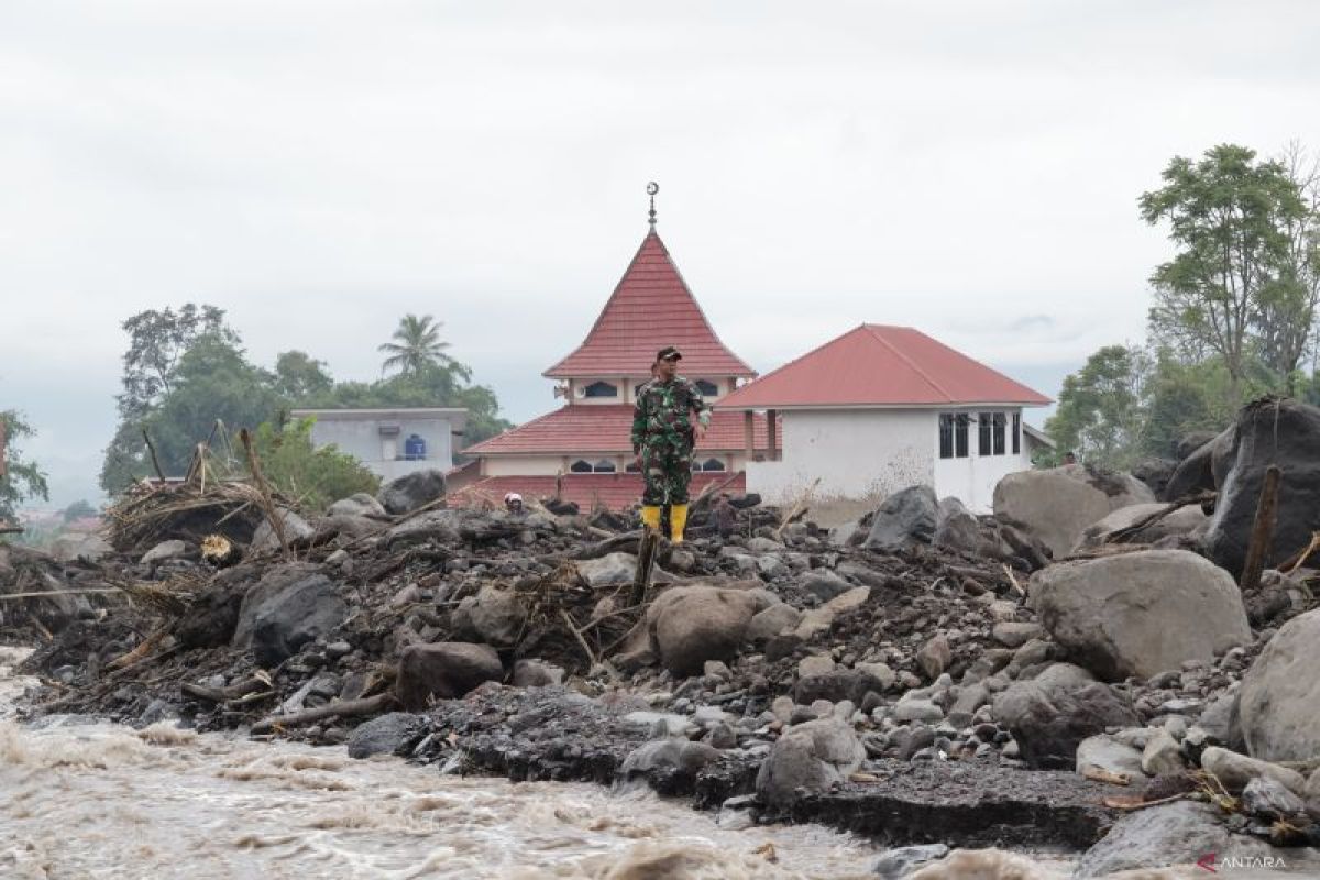 BNPB-BMKG tangani peringatan dini banjir lahar dingin Gunung Marapi, Sumbar
