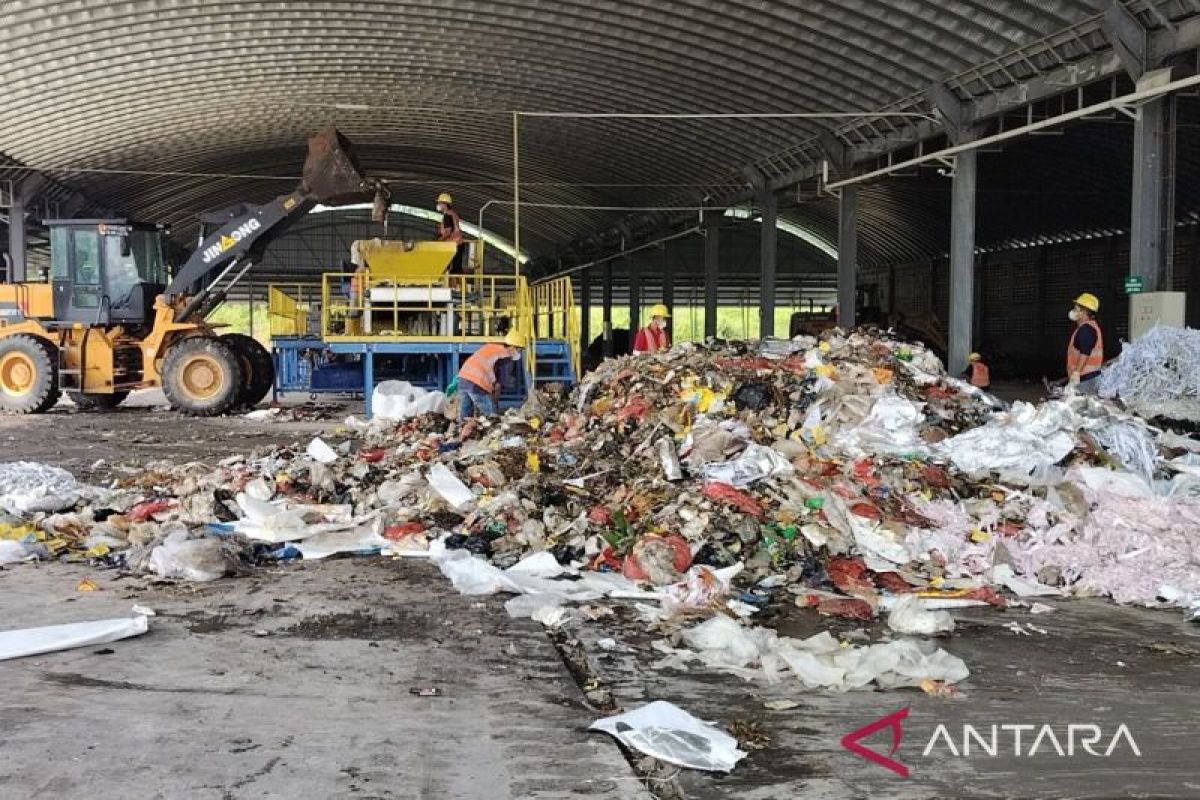 TPPAS Nambo uji coba mengolah sampah 50 ton jelang dioperasionalkan