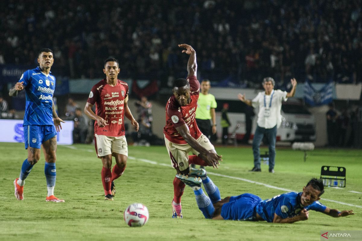Taklukkan Bali United 3-0, Persib Bandung melaju ke final Championship Series Liga 1 Indonesia
